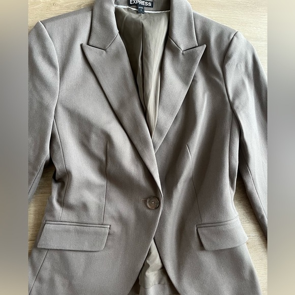 Express Women’s Tan Blazer SZ 0 - Picture 2 of 10